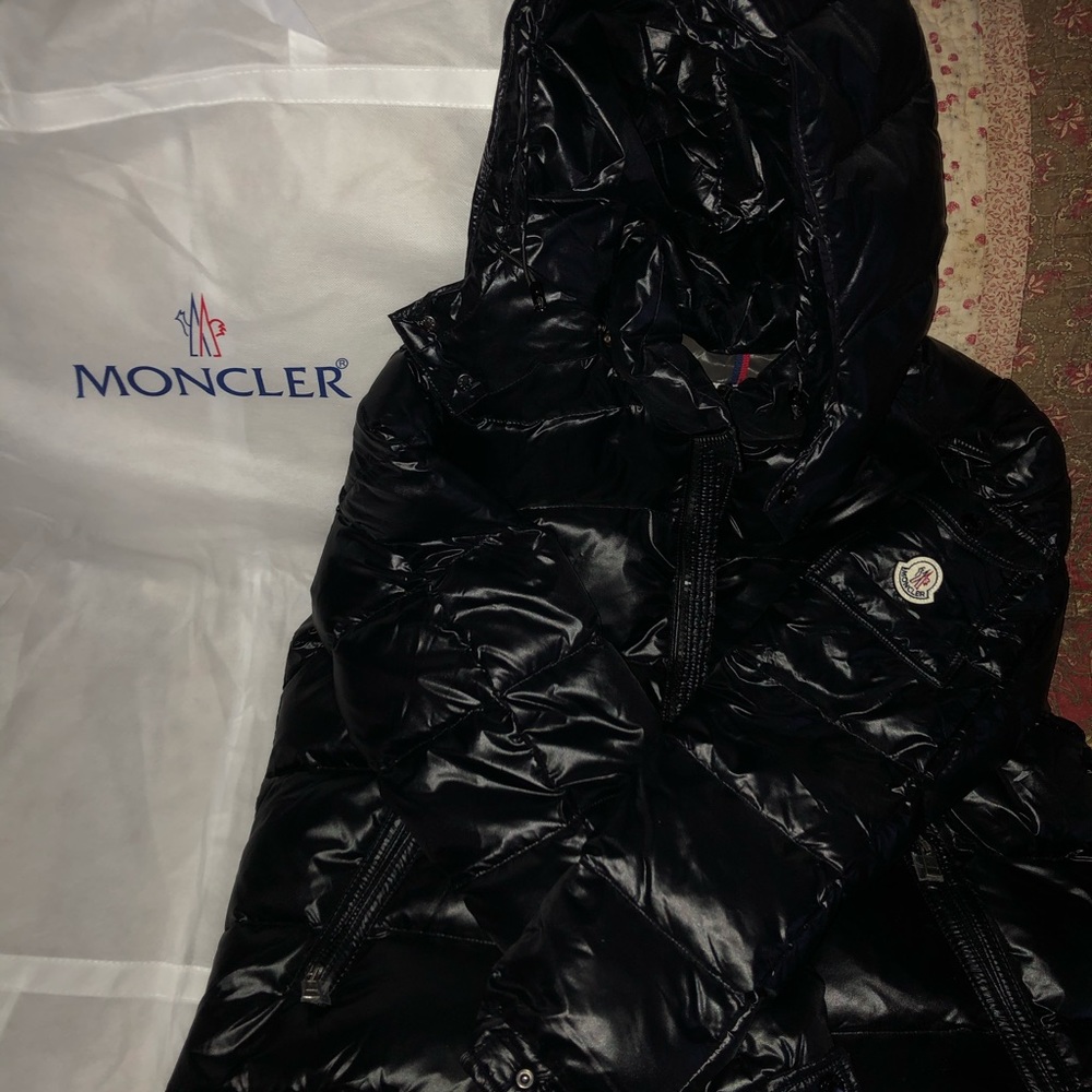Moncler puff jacket size 5